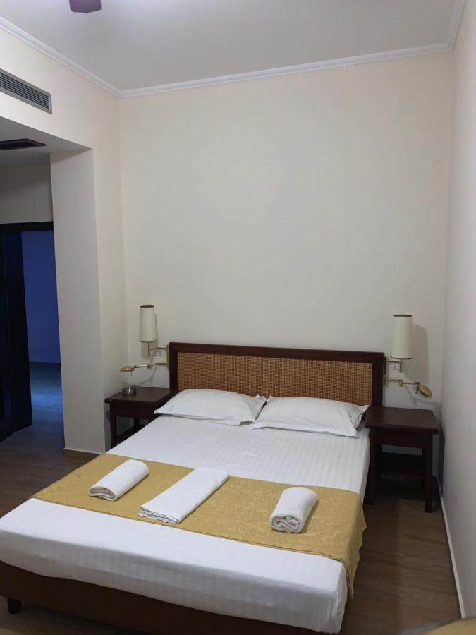 Hotel Arandi Ag Tirana Extérieur photo