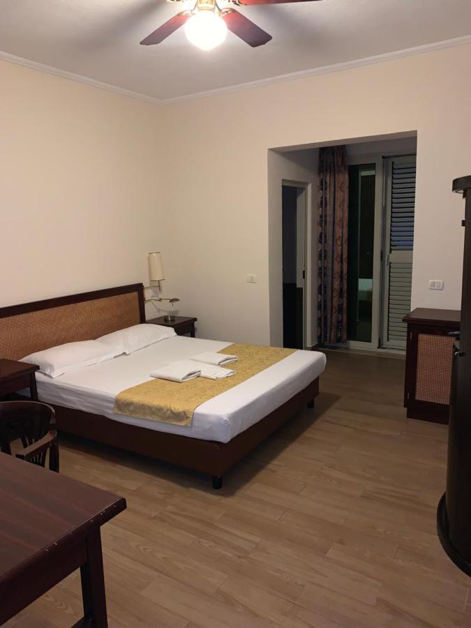 Hotel Arandi Ag Tirana Extérieur photo