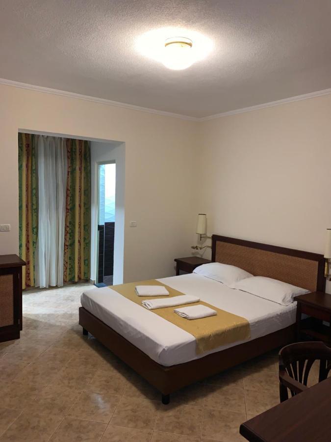 Hotel Arandi Ag Tirana Extérieur photo